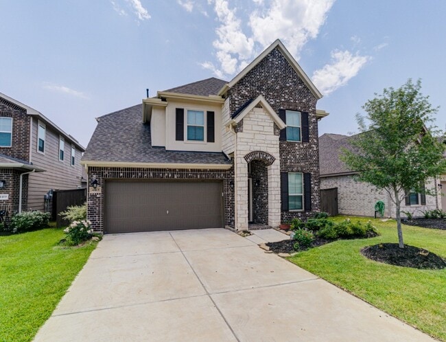 property at 4423 Sandhill Terrace Ln