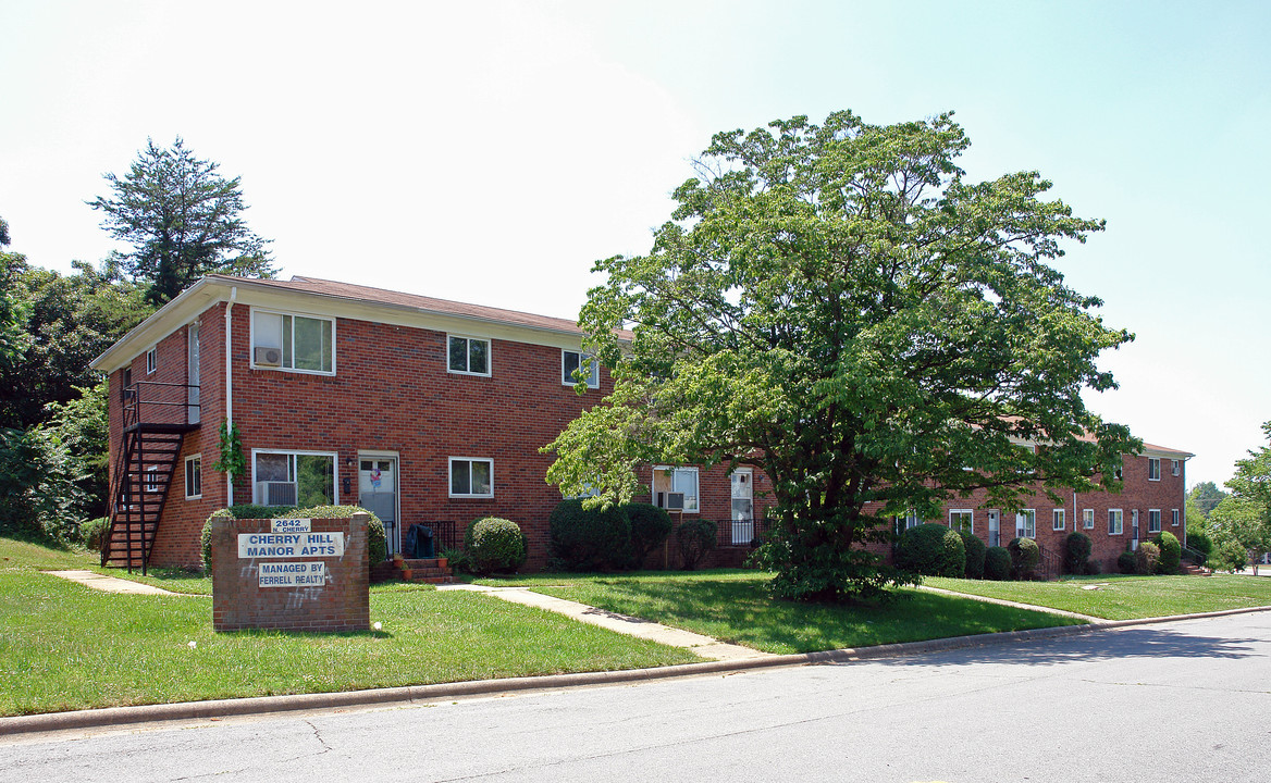 Cherry Street Apartments in Winston-Salem, NC - Building Photo