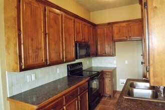 2116 Mill Creek Way in Choctaw, OK - Building Photo - Building Photo