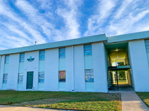 The Sanctuary on Enterprise in Alexandria, LA - Building Photo - Building Photo