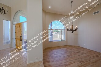 14731 E Dixileta Dr in Scottsdale, AZ - Building Photo - Building Photo