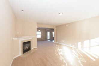 1145 Ballina Way in Charlotte, NC - Foto de edificio - Building Photo