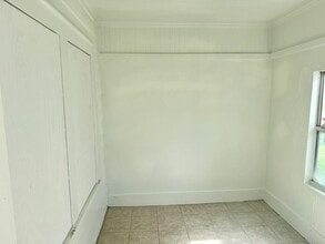 215 35th St S in St. Petersburg, FL - Building Photo - Building Photo