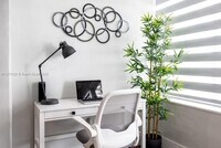 270 NE 191st St photo'