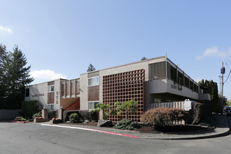 Elliott House in Gresham, OR - Building Photo - Building Photo