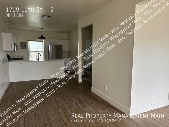 property at 1709 10th St