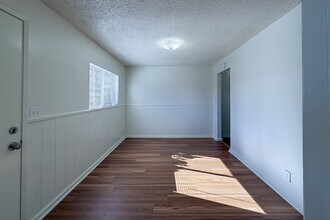 424 Ponoma St in Port Hueneme, CA - Building Photo - Building Photo