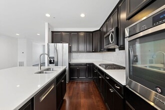 4204 WOODSPRING Ln in Upper Marlboro, MD - Foto de edificio - Building Photo