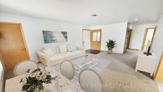 2607 E 18th St, Unit #1