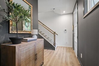 121 Chestnut Cir in Atlanta, GA - Building Photo - Building Photo