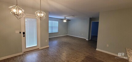 17431 Harding Dr in Foley, AL - Foto de edificio - Building Photo