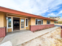 57404 Buena Suerte Rd in Yucca Valley, CA - Foto de edificio - Building Photo