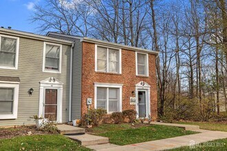 89 Doe Ct in Monmouth Junction, NJ - Building Photo - Building Photo