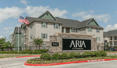 Aria at Rollingbrook in Baytown, TX - Foto de edificio - Building Photo