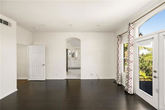 5835 E Ridgemont Ct in Orange, CA - Building Photo - Building Photo