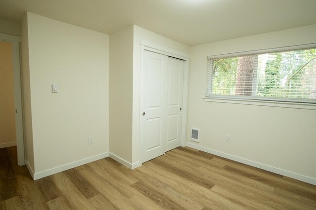 403 43rd Ave SW in Puyallup, WA - Building Photo - Building Photo