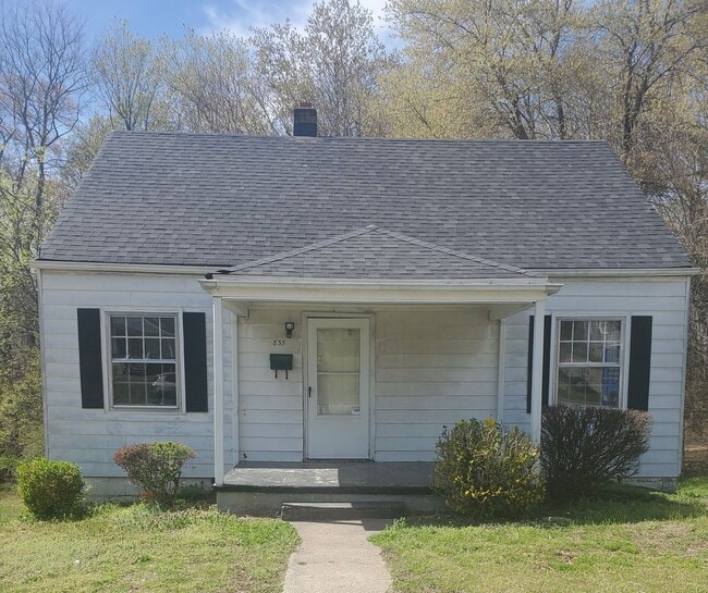 property at 835 Glendale Ave