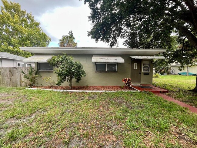 property at 860 44th Ave N