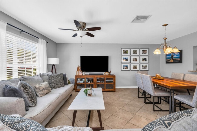 3860 NW 122nd Terrace in Sunrise, FL - Building Photo - Building Photo