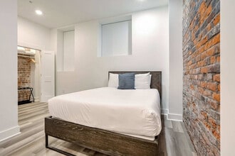 1050 Annunciation St in New Orleans, LA - Building Photo - Building Photo