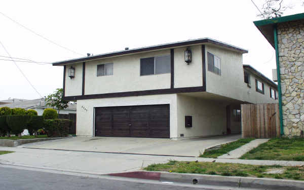 4543 W 173rd St in Lawndale, CA - Building Photo