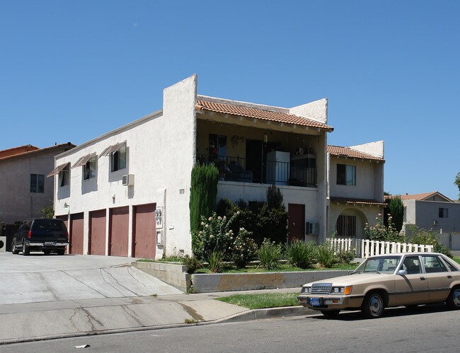 2008 N Highland St in Orange, CA - Building Photo - Building Photo