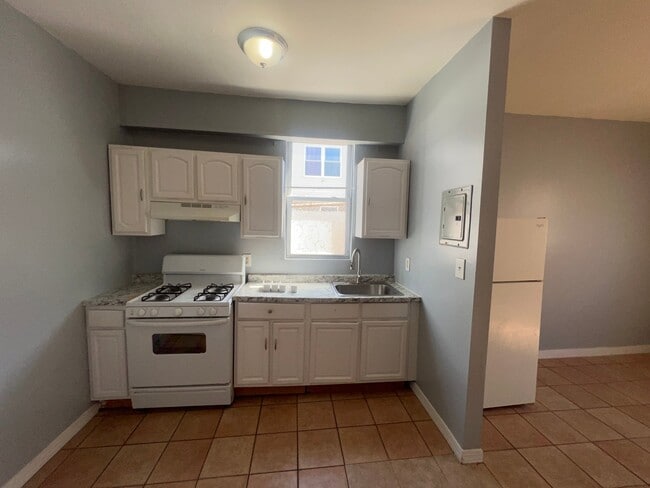 600 Pennsylvania Ave, Unit 1 in Elizabeth, NJ - Building Photo - Building Photo