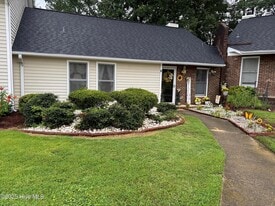 2501 Saint Christopher Cir SW, Unit 4 in Wilson, NC - Building Photo