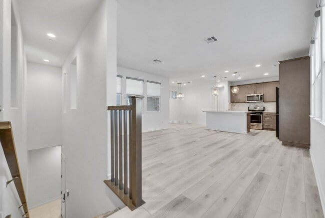 11063 Spotlight Dr in Rancho Cucamonga, CA - Foto de edificio - Building Photo