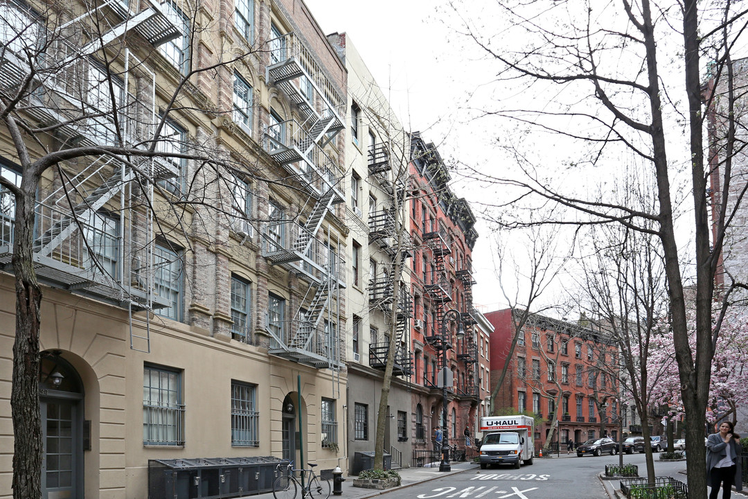 38 Morton St in New York, NY - Foto de edificio