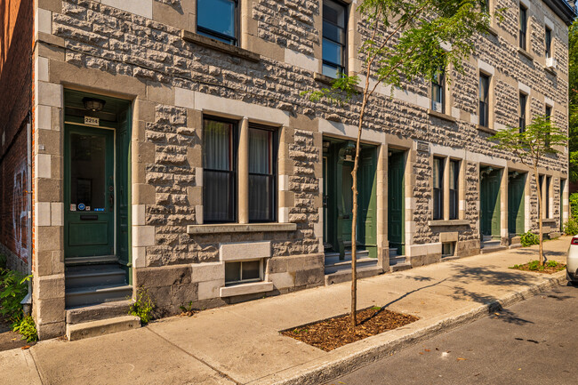 2214-2230 Panet Rue in Montréal, QC - Building Photo - Building Photo