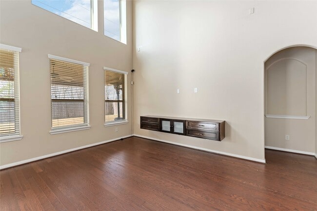 property at 2814 Palm Harbour Dr