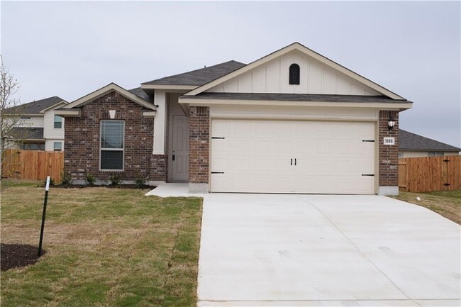 property at 1689 Woodlands Dr