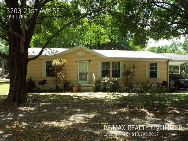 3203 21st Ave SE in Ruskin, FL - Foto de edificio - Building Photo