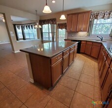 310 Royal Troon Dr in Cibolo, TX - Foto de edificio - Building Photo