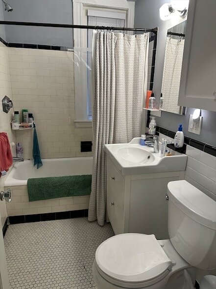 4 Washington Ave, Unit 1 in Cambridge, MA - Foto de edificio - Building Photo