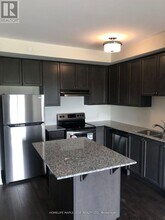 200 Lagerfeld Dr in Brampton, ON - Building Photo - Building Photo