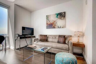 605 W 42nd St in New York, NY - Building Photo - Building Photo
