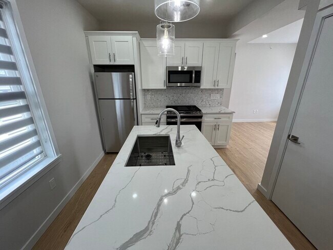 7 Transit St in Boston, MA - Building Photo - Building Photo