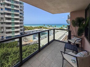 5225 Collins Ave in Miami, FL - Building Photo - Building Photo