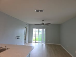 3945 Angola Ln in Sanford, FL - Building Photo - Building Photo