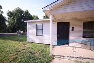 545 Monroe Ave in Trumann, AR - Building Photo - Building Photo