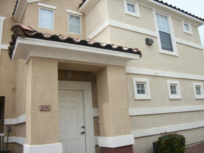 property at 5855 Valley Dr