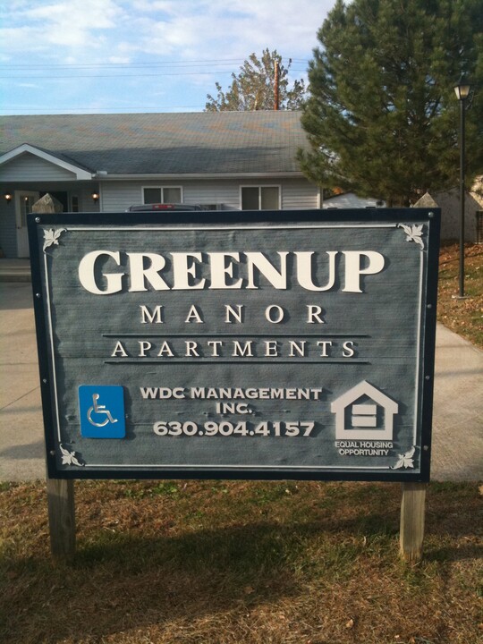 Greenup Manor in Greenup, IL - Building Photo