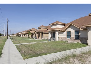 Rockport Street Apartments in Alton, TX - Building Photo - Building Photo