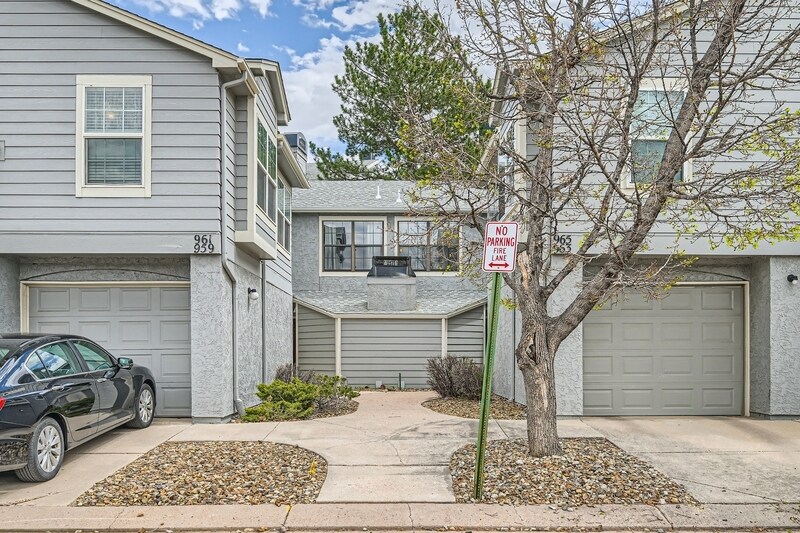 961 Tampico Ct in Colorado Springs, CO - Foto de edificio