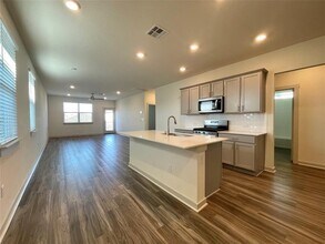 7720 Jacobean WY in Austin, TX - Building Photo - Building Photo