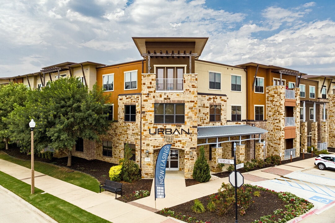 Urban Square in Denton, TX - Building Photo
