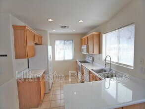 25754 W Siesta Way in Buckeye, AZ - Building Photo - Building Photo