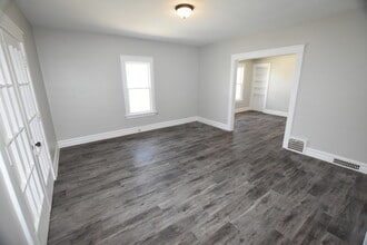 545 Hammond Ave in Aurora, IL - Building Photo - Building Photo